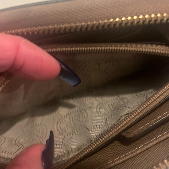 Michael Kors tan zip around wallet with wristlet loop multi pockets - Picture 5 of 7